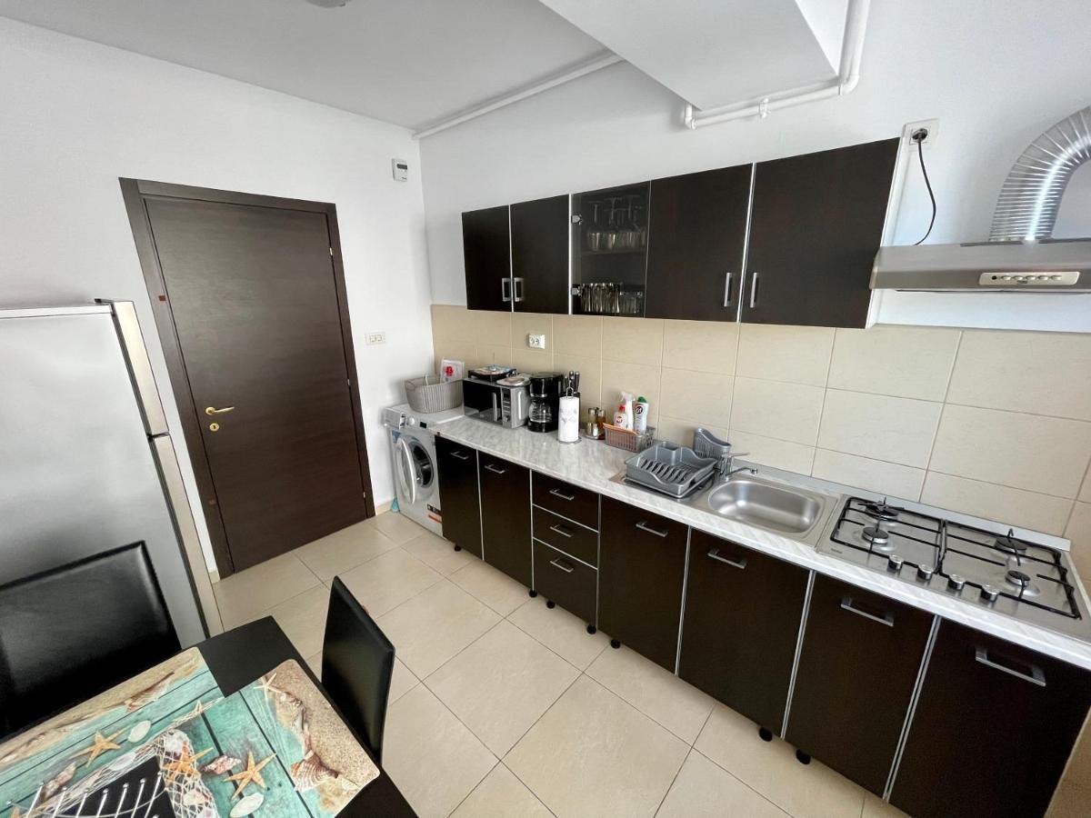 Alcomar Apartment - Summerland Mamaia Exterior photo